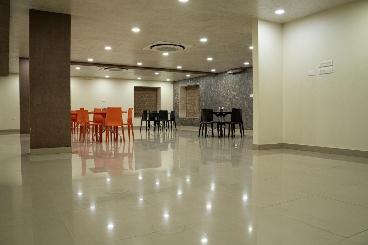 Nk7 Guest House Kolkata Exterior photo